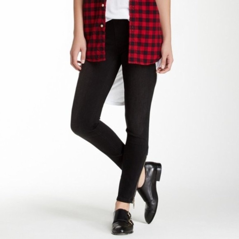 NWT Textile Elizabeth & James Black Alice zipper jeans 30